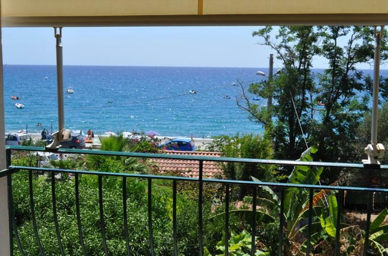 Villa Calidea Bova Marina Exterior photo